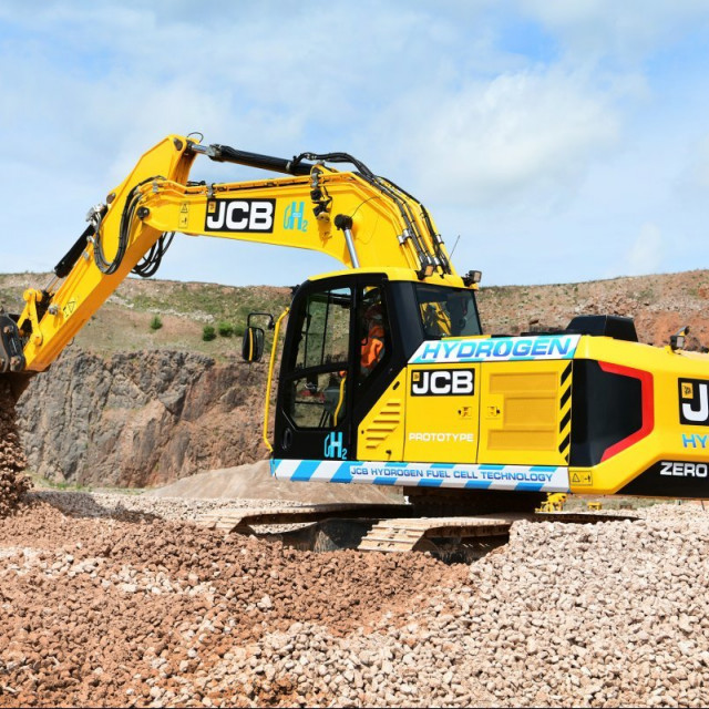 JCB entwickelt Bagger mit Wasserstoffantrieb